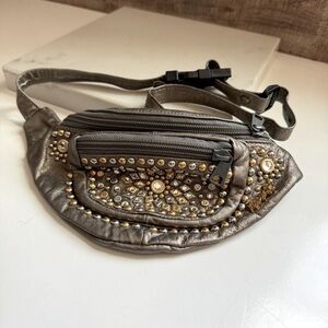NWOT Kippys Authentic Genuine Leather Studded Crystal Metallic Waist Bag